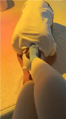 【灵灵s】脏运动鞋棉袜踩地毯奴 JS250704-11