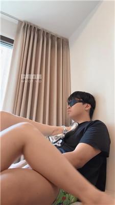 【六花花花】平底鞋臭脚丫玩贱奴 JS250712-40