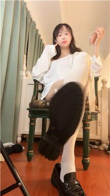 【奶豆包】过膝白丝    250721-15