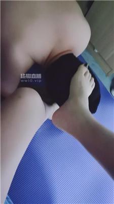 【水蜜樱桃】臭脚丫恋足狂舔 JS250730-34