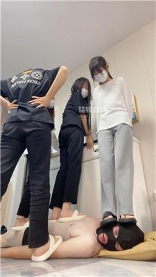 【CN足彩馆】超多学生主共同踩老师 bf56825