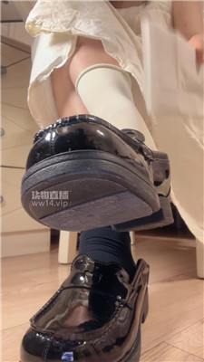 【咬猫】上课表白女同学反被调教    250907-29