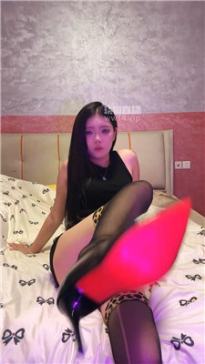 【恩恩】豹纹黑丝    250918-4