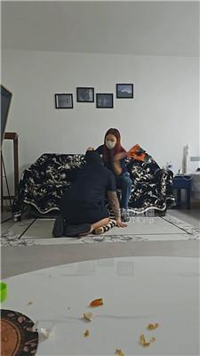 【小8】牛仔裤女神踩脚垫奴【双视角版】 JS250921-1