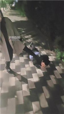 【忘忧情侣主】深夜户外训跟踪狂 JS251012-30