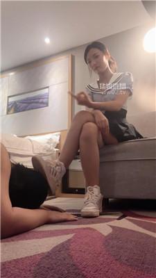 【素人挖掘机】校花女神素人调教 JS251022-11