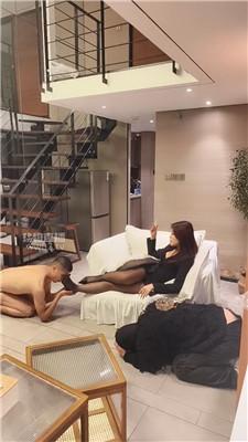 【贺贺】高贵白富美强迫两仆人做狗 bf58626