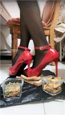 【兔粉粉】制作美味面包    251030-20