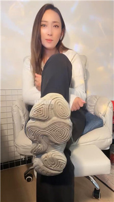 【妙可】黑棉袜裤里丝运动鞋    251118-10