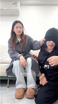 【素人挖掘机】粉棉袜捂脸-毛拖鞋踩 JS251120-6