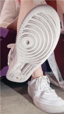 【奶味小仙女】运动鞋裸足急S早些场    251126-24